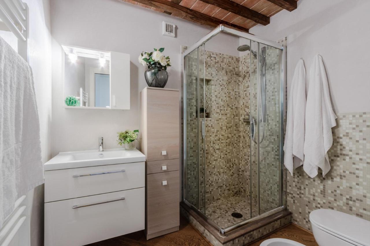 Helene Smart Flat With Elevator Inside Lucca Apartamento Exterior foto